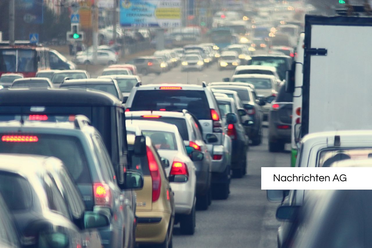 Verbundene Autos der Zukunft: Verkehr neu denken für weniger Stau!